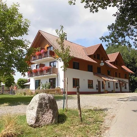 Gruener Baum 