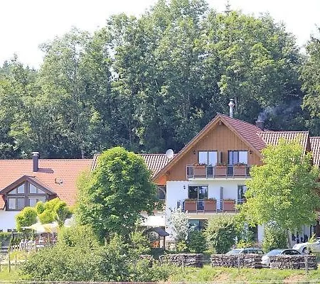 Konukevi Grüner Baum Kongo 3*