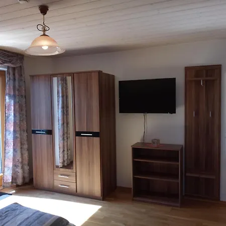 Grüner Baum Kongo Apartment