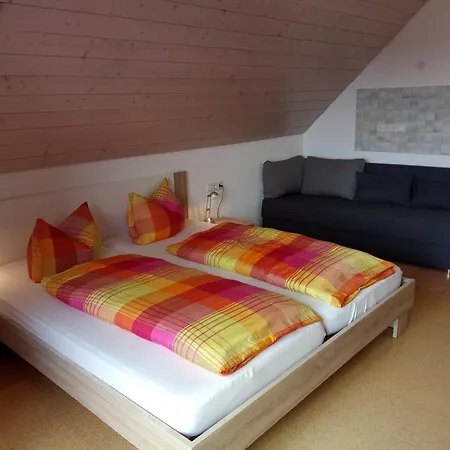 Grüner Baum Kongo Apartment
